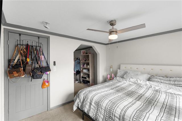 215 S 12th Street, Kansas City, KS 66102