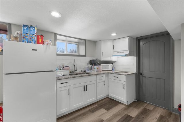 215 S 12th Street, Kansas City, KS 66102