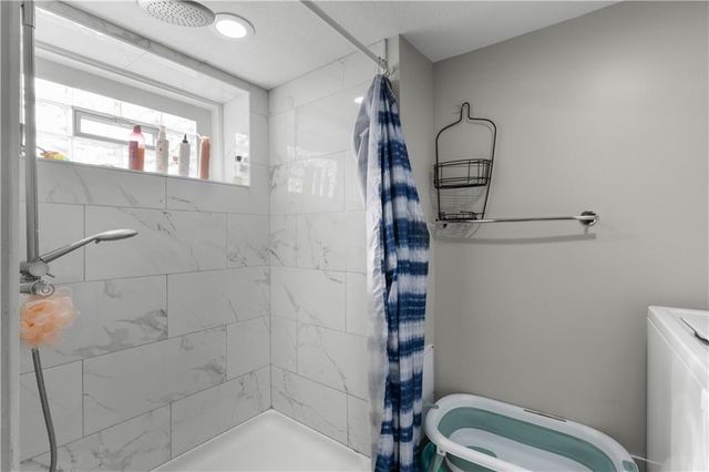 215 S 12th Street, Kansas City, KS 66102