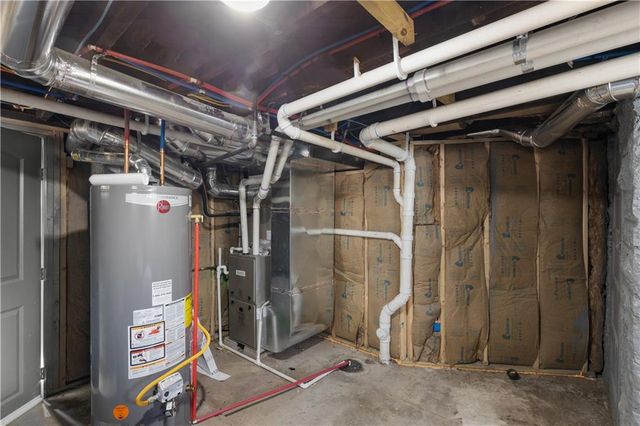 215 S 12th Street, Kansas City, KS 66102