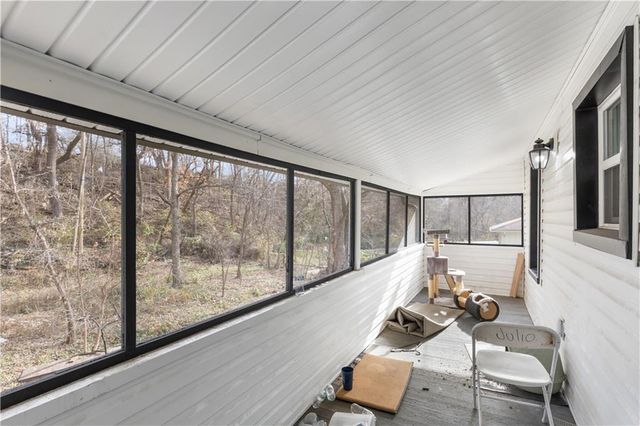 215 S 12th Street, Kansas City, KS 66102