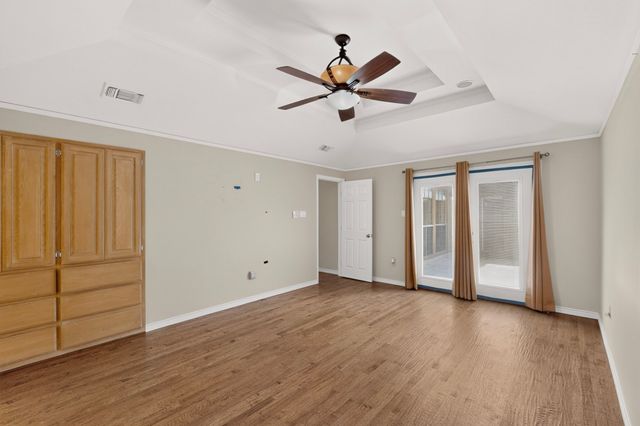 1216 Olde Towne Drive, Irving, TX 75061