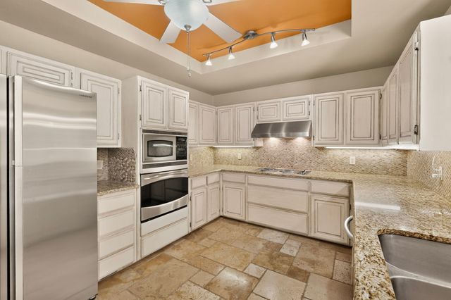 1216 Olde Towne Drive, Irving, TX 75061