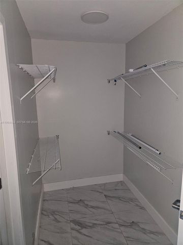 488 NE 18th Ave 103, Homestead, FL 33033