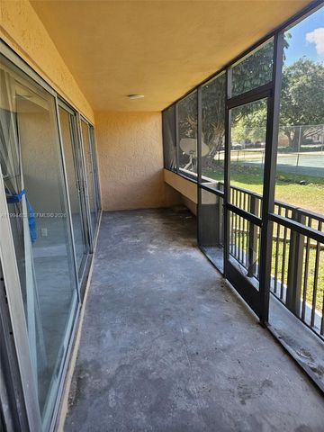 488 NE 18th Ave 103, Homestead, FL 33033