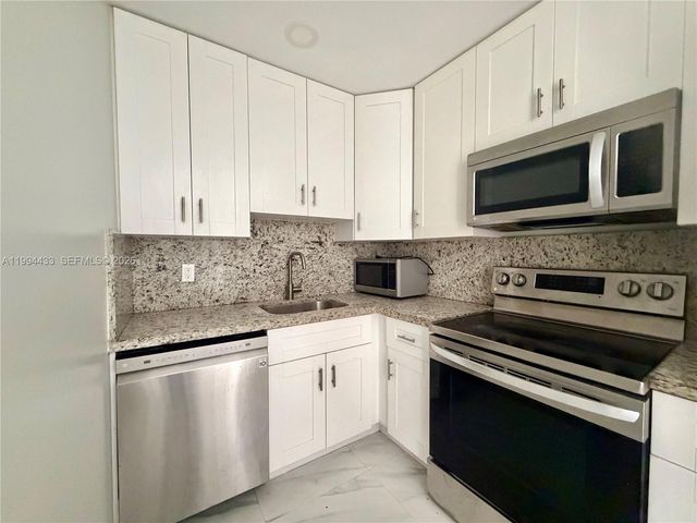 488 NE 18th Ave 103, Homestead, FL 33033