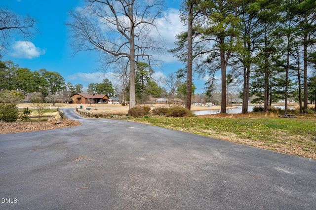 803 E Beechtree Drive, Nashville, NC 27856