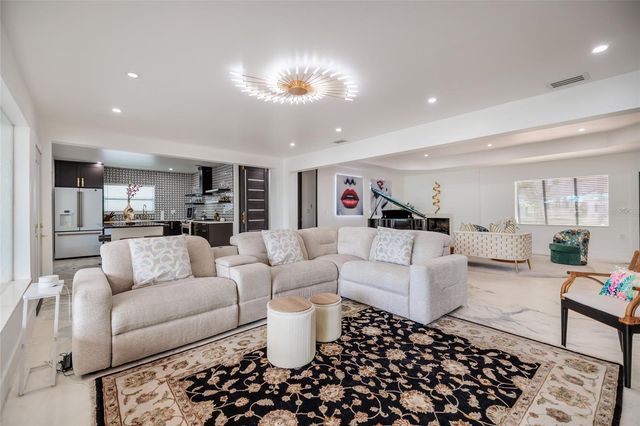 2216 S OCCIDENT STREET, Tampa, FL 33629