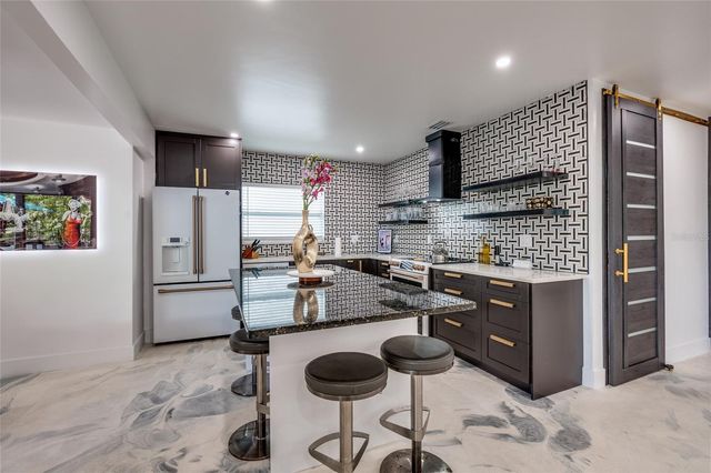 2216 S OCCIDENT STREET, Tampa, FL 33629