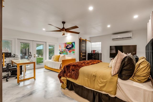 2216 S OCCIDENT STREET, Tampa, FL 33629