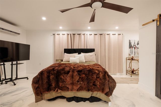 2216 S OCCIDENT STREET, Tampa, FL 33629