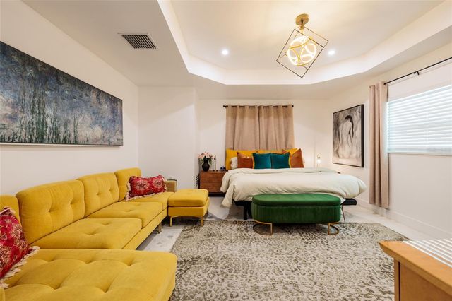 2216 S OCCIDENT STREET, Tampa, FL 33629