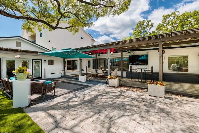 2216 S OCCIDENT STREET, Tampa, FL 33629