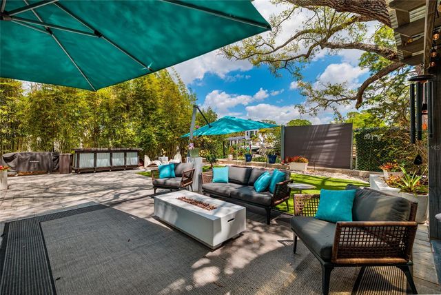 2216 S OCCIDENT STREET, Tampa, FL 33629