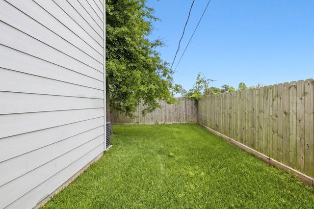 1404 Mansfield Street, Houston, TX 77091