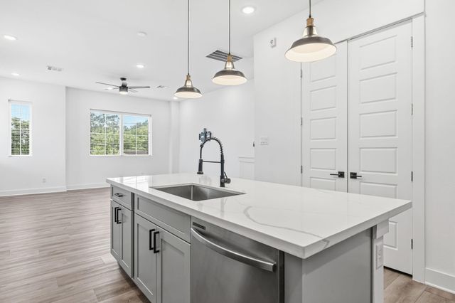 1404 Mansfield Street, Houston, TX 77091