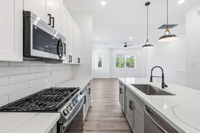 1404 Mansfield Street, Houston, TX 77091