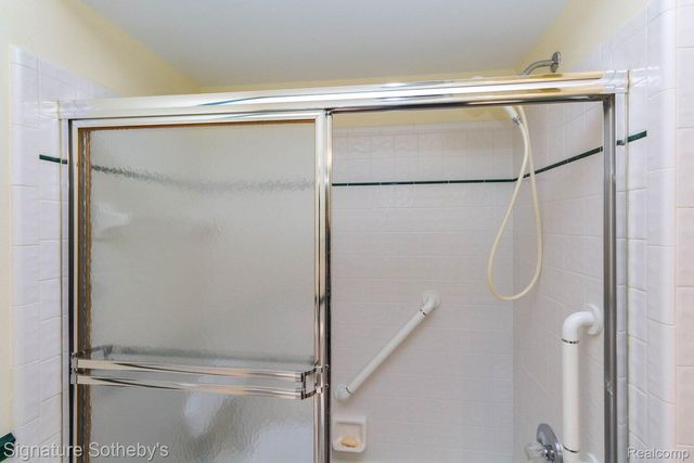 424 Oak Run Court 11, Royal Oak, MI 48073