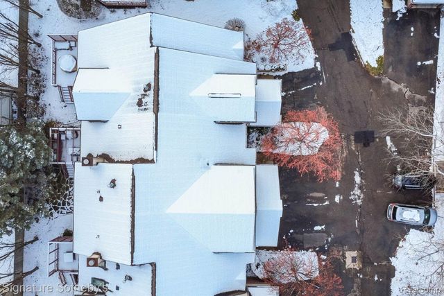 424 Oak Run Court 11, Royal Oak, MI 48073