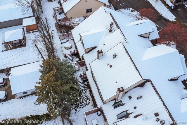 424 Oak Run Court 11, Royal Oak, MI 48073