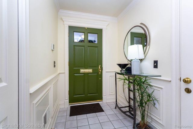 424 Oak Run Court 11, Royal Oak, MI 48073