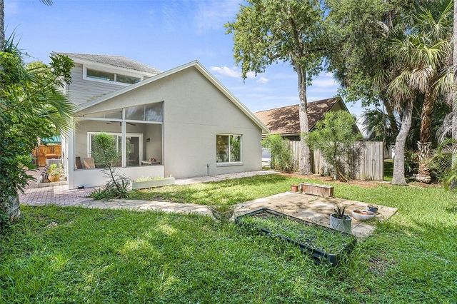 490 10th Place, Vero Beach, FL 32960