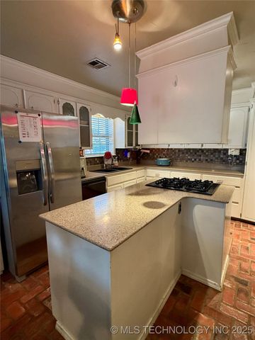 207 Valhalla Drive, Muskogee, OK 74403