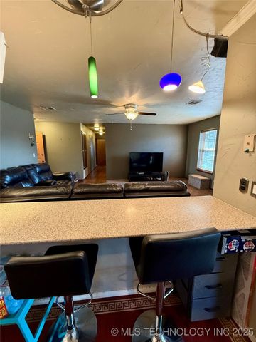 207 Valhalla Drive, Muskogee, OK 74403