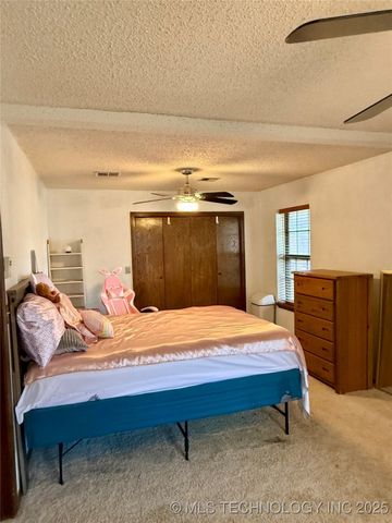 207 Valhalla Drive, Muskogee, OK 74403