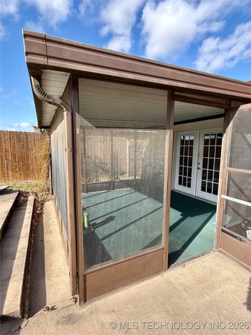 207 Valhalla Drive, Muskogee, OK 74403