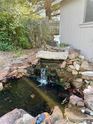 207 Valhalla Drive, Muskogee, OK 74403