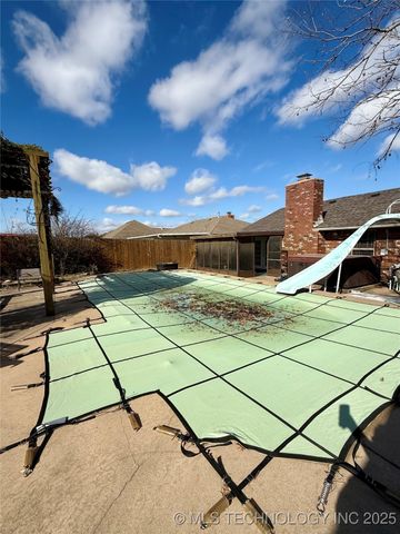 207 Valhalla Drive, Muskogee, OK 74403