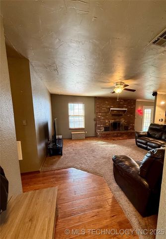 207 Valhalla Drive, Muskogee, OK 74403