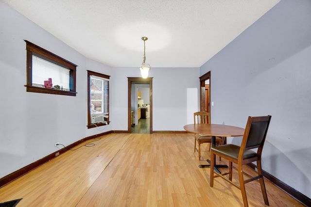 511 E 3rd Avenue, Joliet, IL 60433