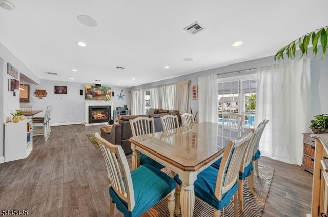 378 Bayview Ave, Berkeley Twp., NJ 08721