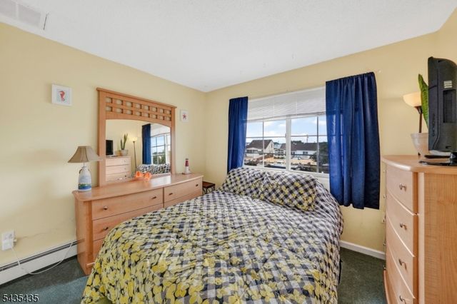 378 Bayview Ave, Berkeley Twp., NJ 08721