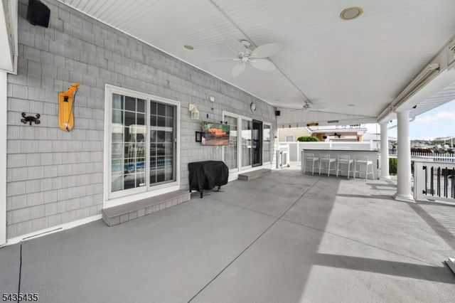378 Bayview Ave, Berkeley Twp., NJ 08721