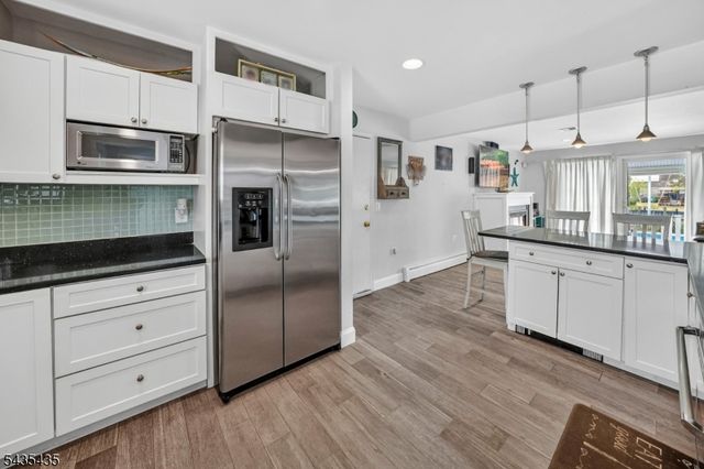 378 Bayview Ave, Berkeley Twp., NJ 08721