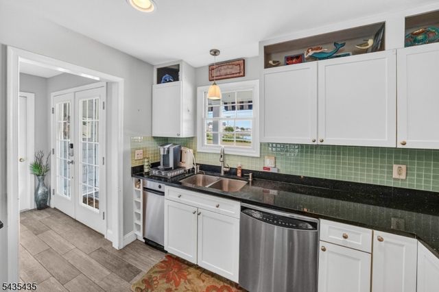378 Bayview Ave, Berkeley Twp., NJ 08721