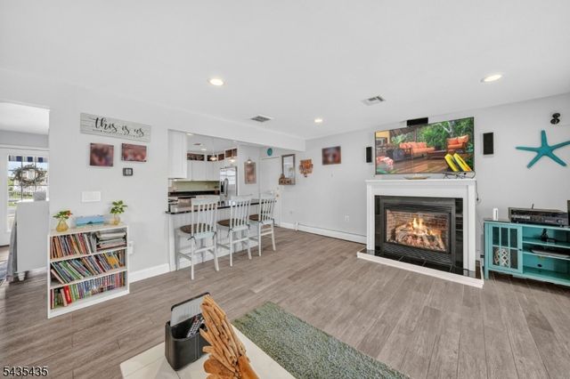 378 Bayview Ave, Berkeley Twp., NJ 08721