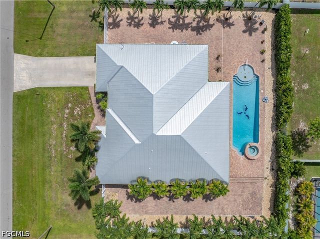 1620 NW 12th ST, Cape Coral, FL 33993