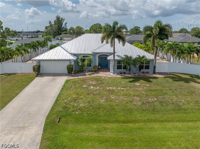 1620 NW 12th ST, Cape Coral, FL 33993