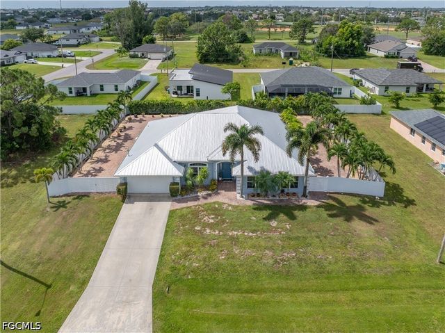 1620 NW 12th ST, Cape Coral, FL 33993