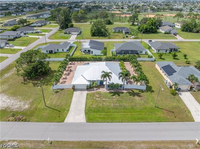 1620 NW 12th ST, Cape Coral, FL 33993