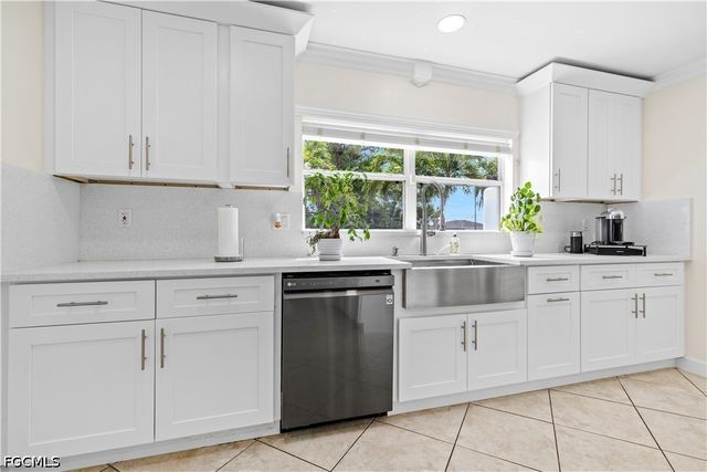 1620 NW 12th ST, Cape Coral, FL 33993