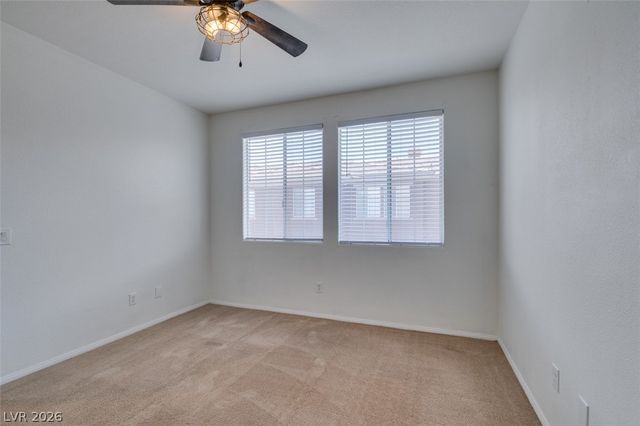 10200 Deerfield Beach Avenue 203, Las Vegas, NV 89129