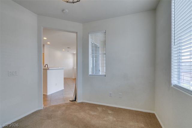 10200 Deerfield Beach Avenue 203, Las Vegas, NV 89129