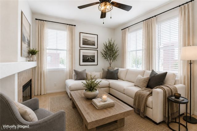 10200 Deerfield Beach Avenue 203, Las Vegas, NV 89129