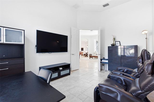 20107 OAK ALLEY DRIVE, Tampa, FL 33647