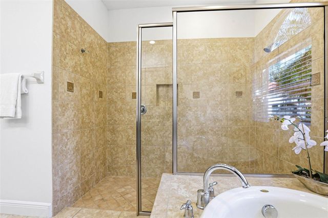 20107 OAK ALLEY DRIVE, Tampa, FL 33647